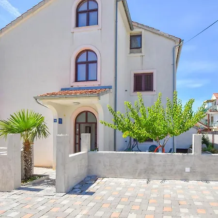 Donna * Biograd Na Moru