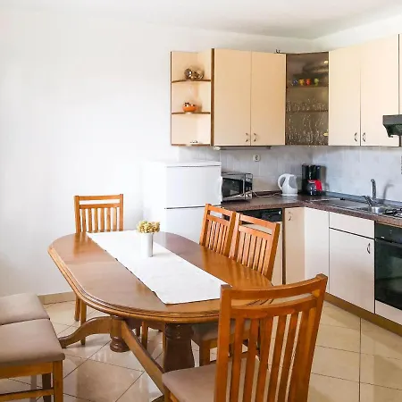 Donna * Biograd Na Moru