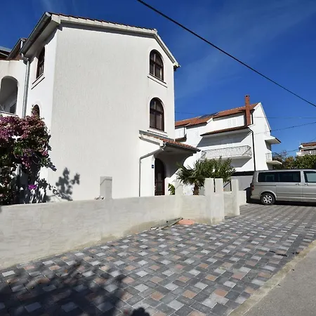 Donna * Biograd Na Moru