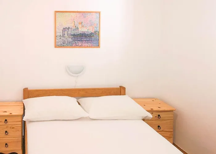 Donna Биоград-на-Мору